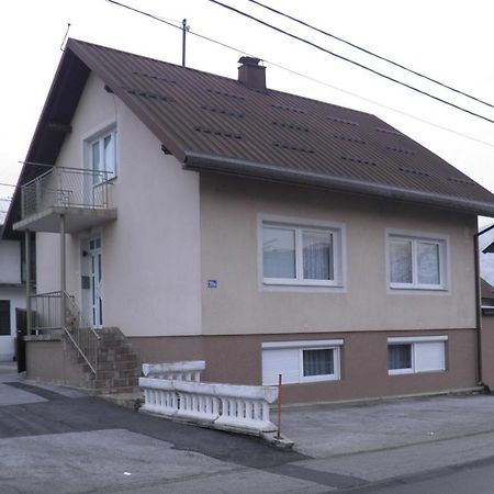 Apartman Marko Ogulin Exterior foto