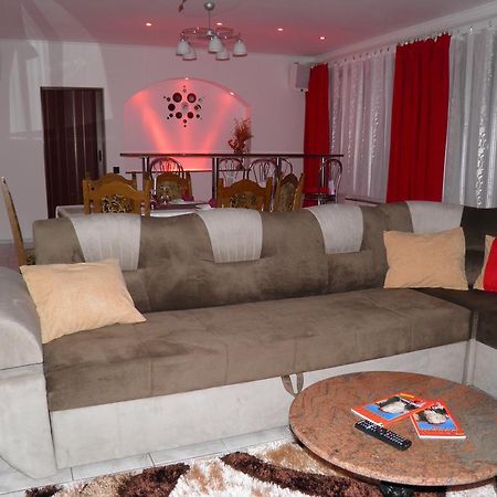 Apartman Marko Ogulin Exterior foto