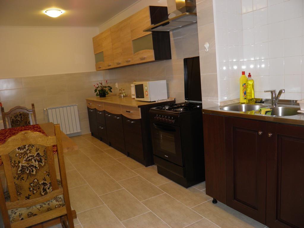 Apartman Marko Ogulin Exterior foto
